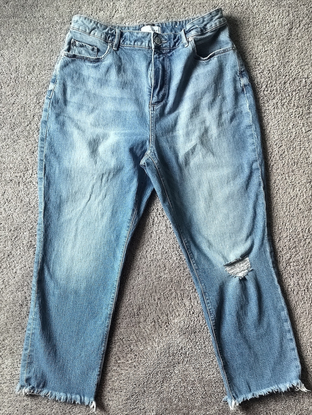 LOFT Curvy Straight Crop Jeans Women's 30 Light Wash Distressed Raw Hem